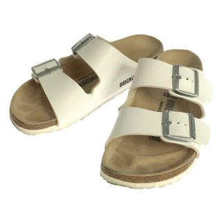 ビルケンシュトック(BIRKENSTOCK)のBIRKENSTOCK / ビルケンシュトック | Arizona サンダル | 38 | ホワイト | レディース(サンダル)