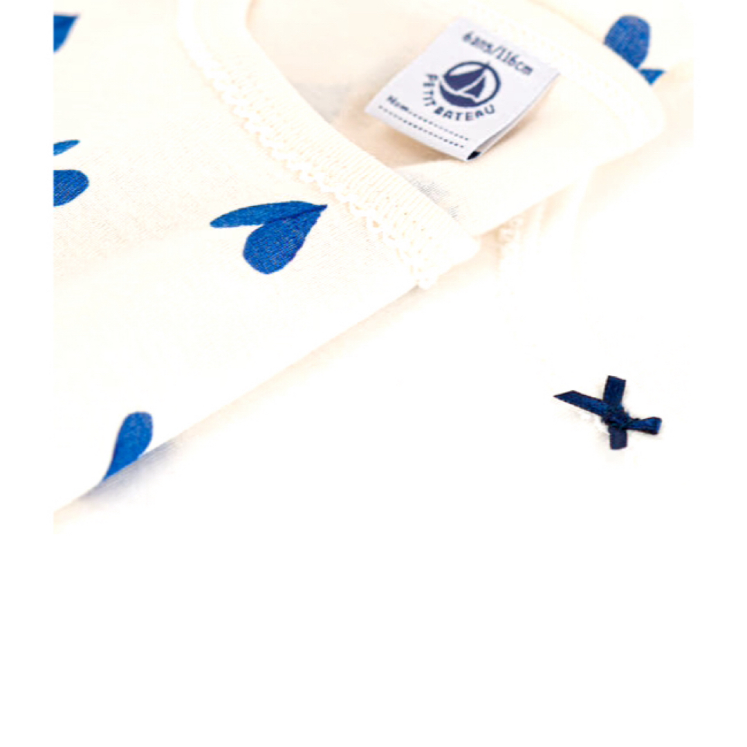 PETIT BATEAU(プチバトー)の専用  新品 プチバトー 半袖 Ｔシャツ２枚組 ハート ブルー 5ans キッズ/ベビー/マタニティのキッズ服女の子用(90cm~)(Tシャツ/カットソー)の商品写真