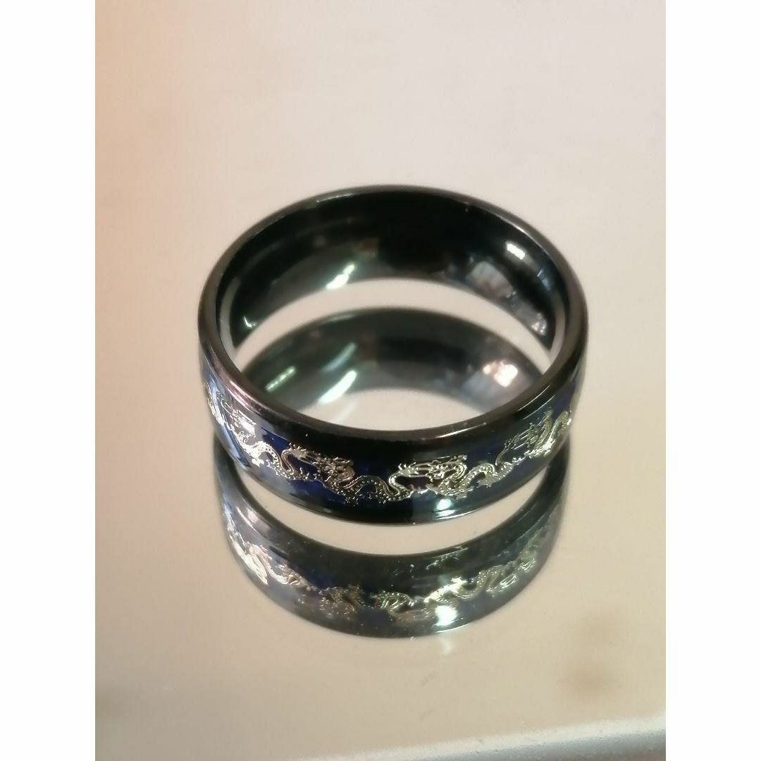 【R148】リング メンズ ブラック ゴールド アクセサリー 指輪 20号 メンズのアクセサリー(リング(指輪))の商品写真