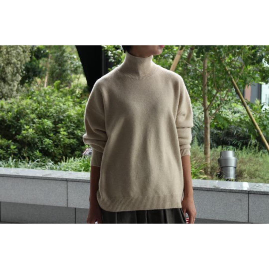 AURALEE 17AW ベビーカシミヤ　ニット　ベージュ　タートルネック