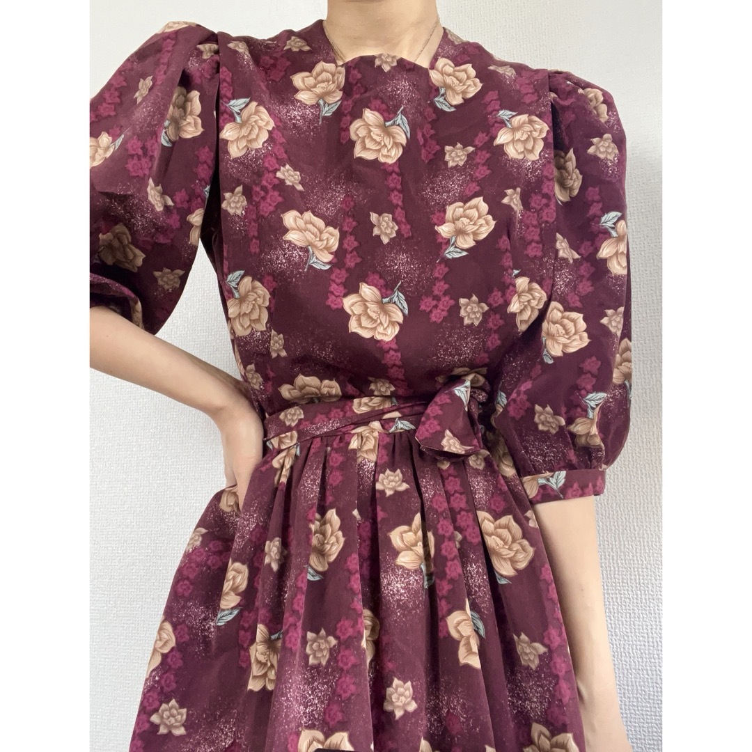 LAURA ASHLEY(ローラアシュレイ)の超美品！VINTAGE 80s 90s 昭和レトロ　ロングワンピ　ボタニカル レディースのワンピース(ロングワンピース/マキシワンピース)の商品写真