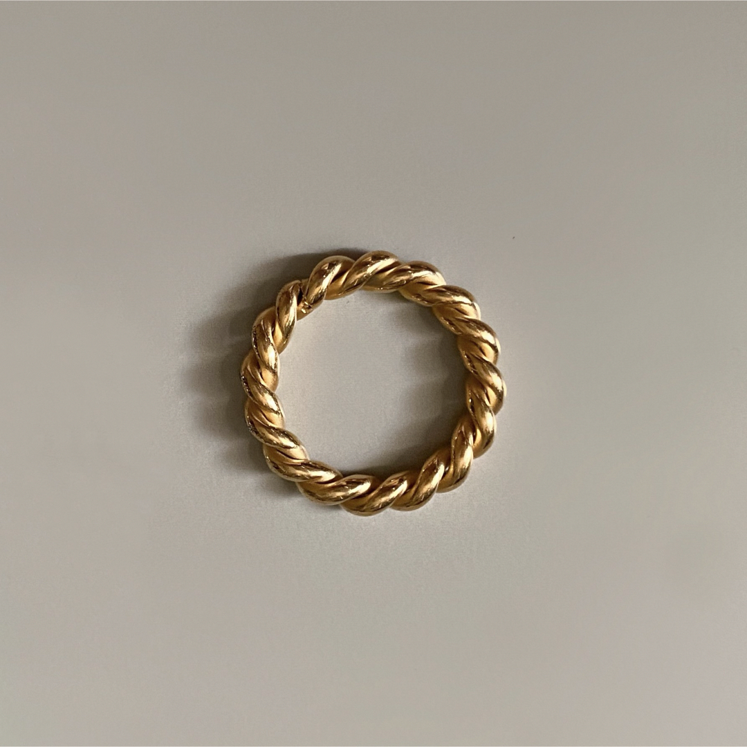 TODAYFUL(トゥデイフル)のTwist stainless gold ring No.909 レディースのアクセサリー(リング(指輪))の商品写真