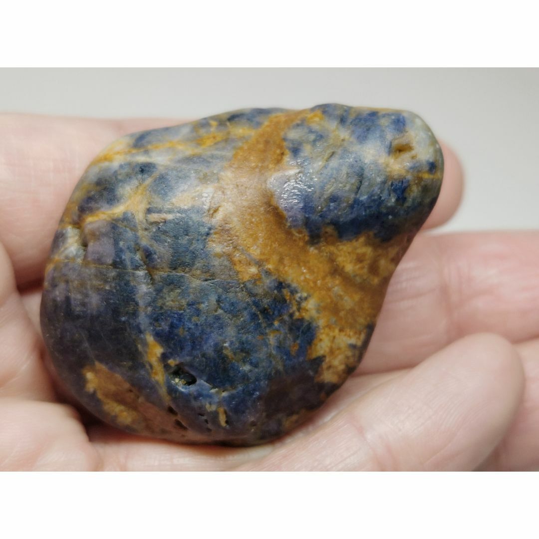 サファイア 88g コランダム 鑑賞石 原石 翡翠 自然石 誕生石 鉱物 水石