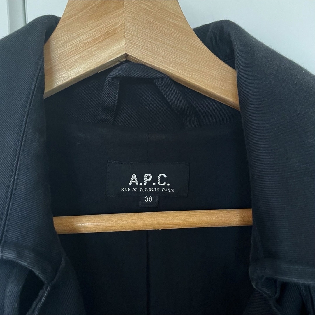 A.P.C(アーペーセー)のA.P.C. 38 ネイビー トレンチコート  ロング apc アーペーセー レディースのジャケット/アウター(トレンチコート)の商品写真