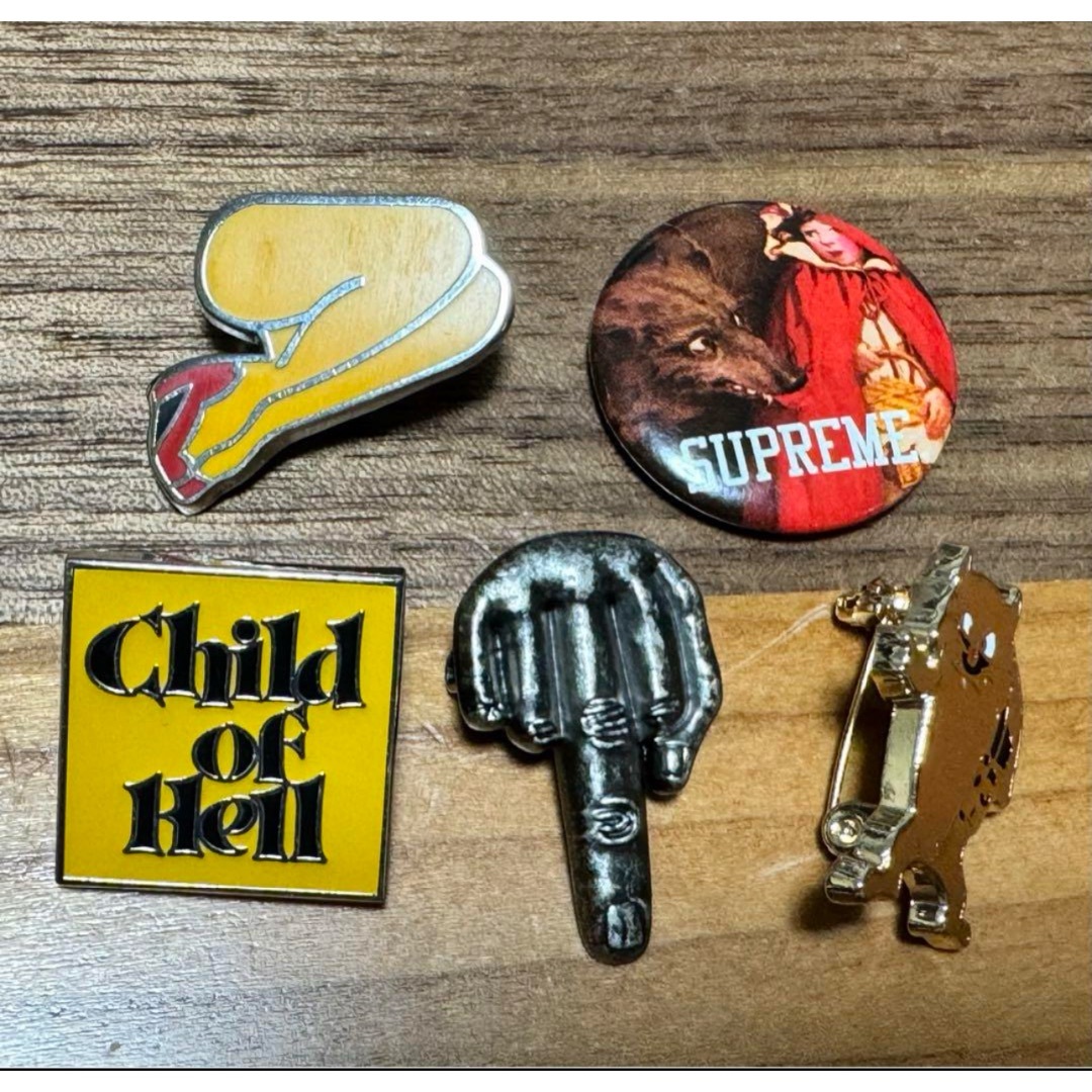 Supreme Pins Crusher pins ピンズ クラッシャーピンズ | フリマアプリ ラクマ