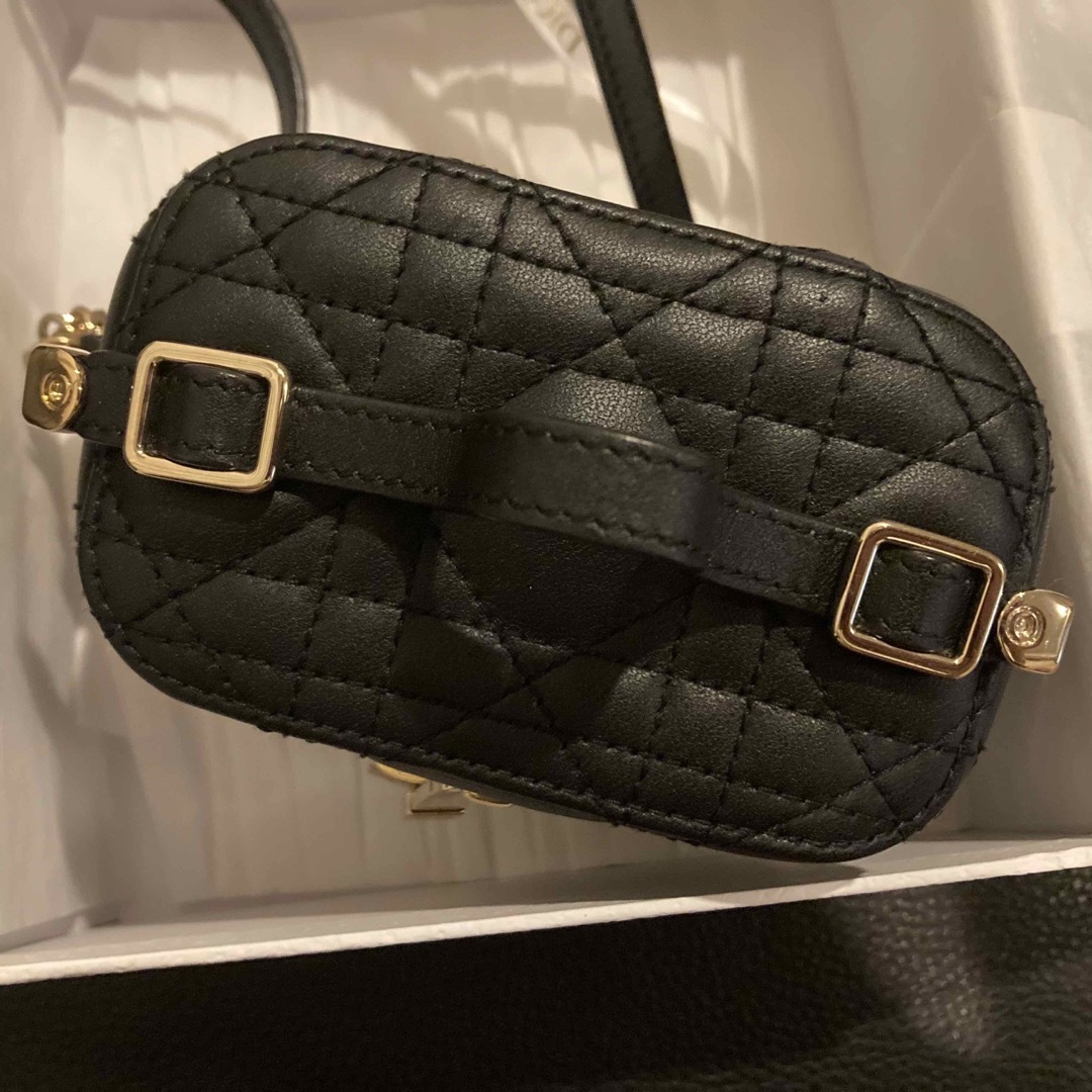 Christian Dior(クリスチャンディオール)のChristian Dior マイクロバニティ ブラック lady dior レディースのバッグ(ショルダーバッグ)の商品写真