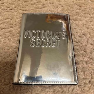 ヴィクトリアズシークレット(Victoria's Secret)のヴィクトリアシークレット　パスポートケース(旅行用品)