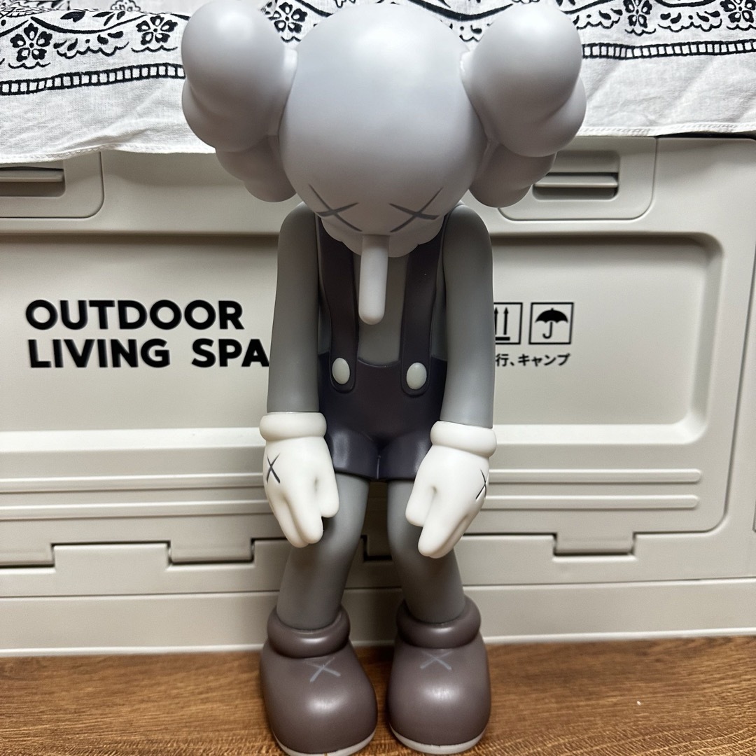 KAWS Companionカウズ スモール ライ コンパニオン フィギュアおもちゃ