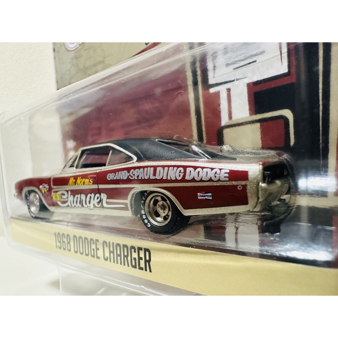 Chrysler(クライスラー)のGLグリーンライト/'68Dodgeダッジ Chargerチャージャー 1/64 エンタメ/ホビーのおもちゃ/ぬいぐるみ(ミニカー)の商品写真