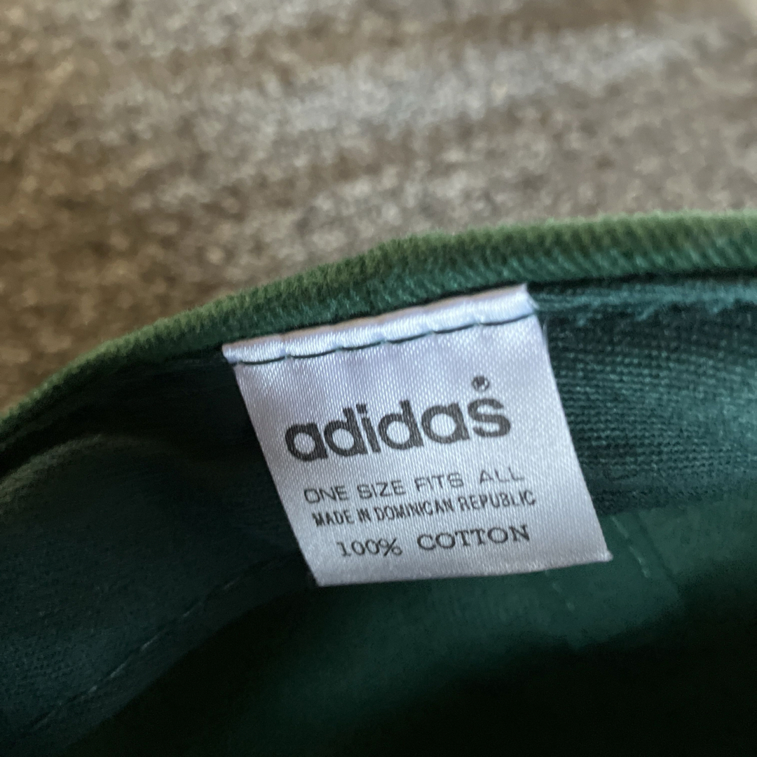 adidas(アディダス)のadidas アディダス　グリーン　緑　キャップ　帽子　ビンテージ メンズの帽子(キャップ)の商品写真