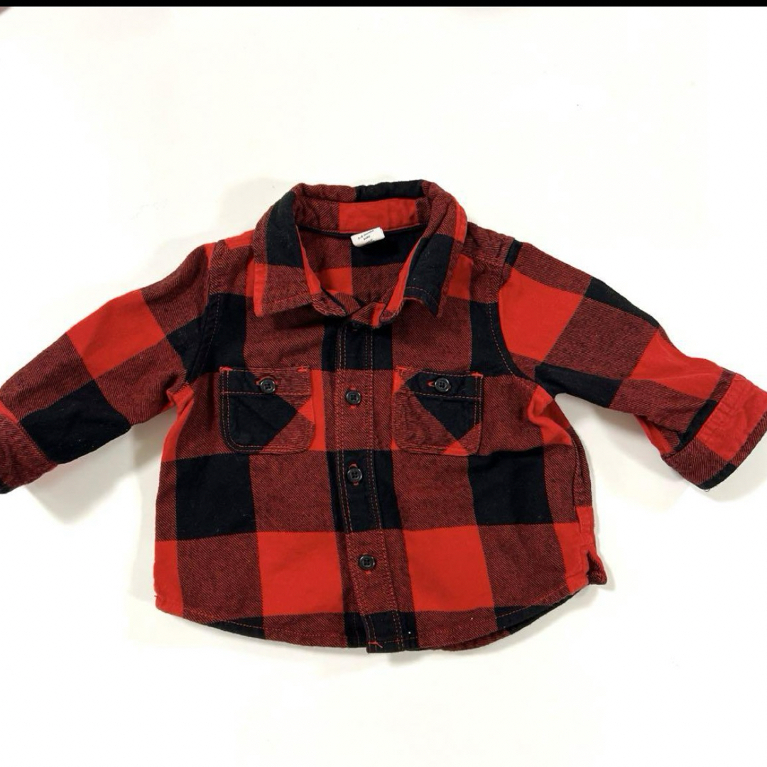 babyGAP(ベビーギャップ)のベビー　まとめ売り　GAP 60cm 長袖　ネルシャツ　Tシャツ　2枚セット キッズ/ベビー/マタニティのベビー服(~85cm)(Ｔシャツ)の商品写真