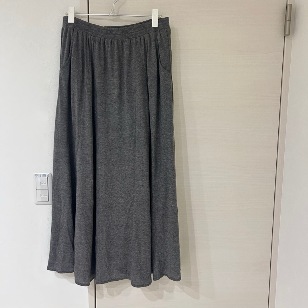 nan-haitu♡ロングフレアスカート♡ポケット付き♡ウエストゴム♡グレー レディースのスカート(ロングスカート)の商品写真