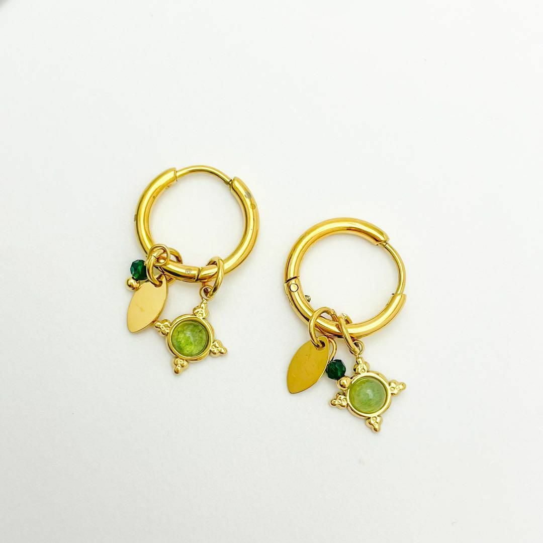 【匿名配送】レディース ピアス ゴールド 18k 揺れる 小ぶり 韓国 おしゃれ レディースのアクセサリー(ピアス)の商品写真