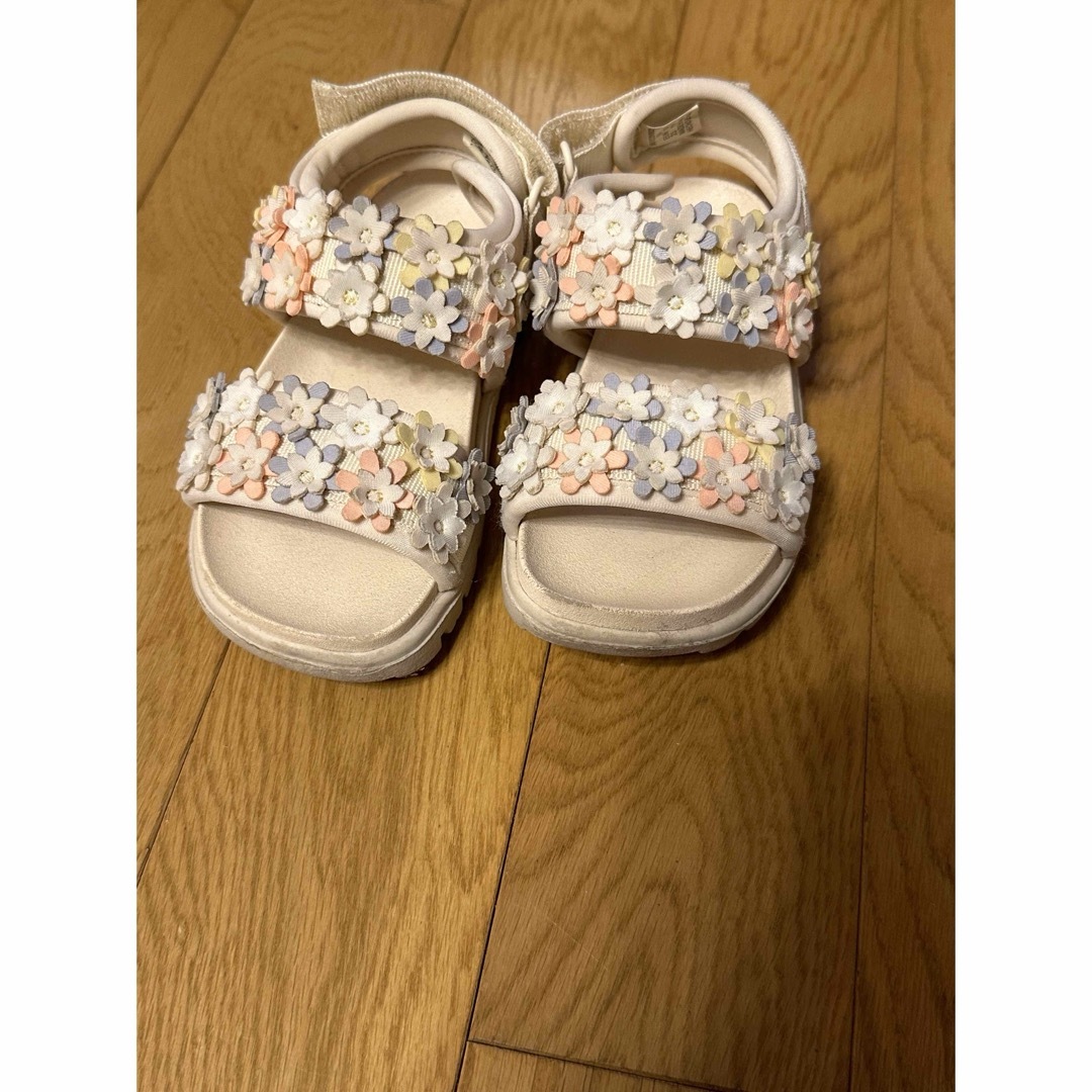 ZARA KIDS(ザラキッズ)のZARA サンダル　キッズ キッズ/ベビー/マタニティのキッズ靴/シューズ(15cm~)(サンダル)の商品写真