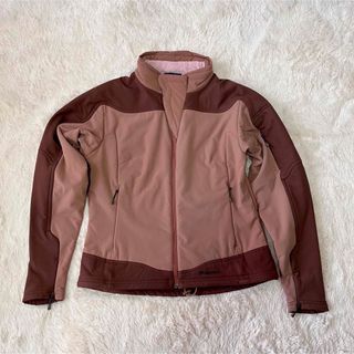 パタゴニア(patagonia)のPatagonia ソフトシェルジャケット ピンク系 L 内ボア 防寒(その他)