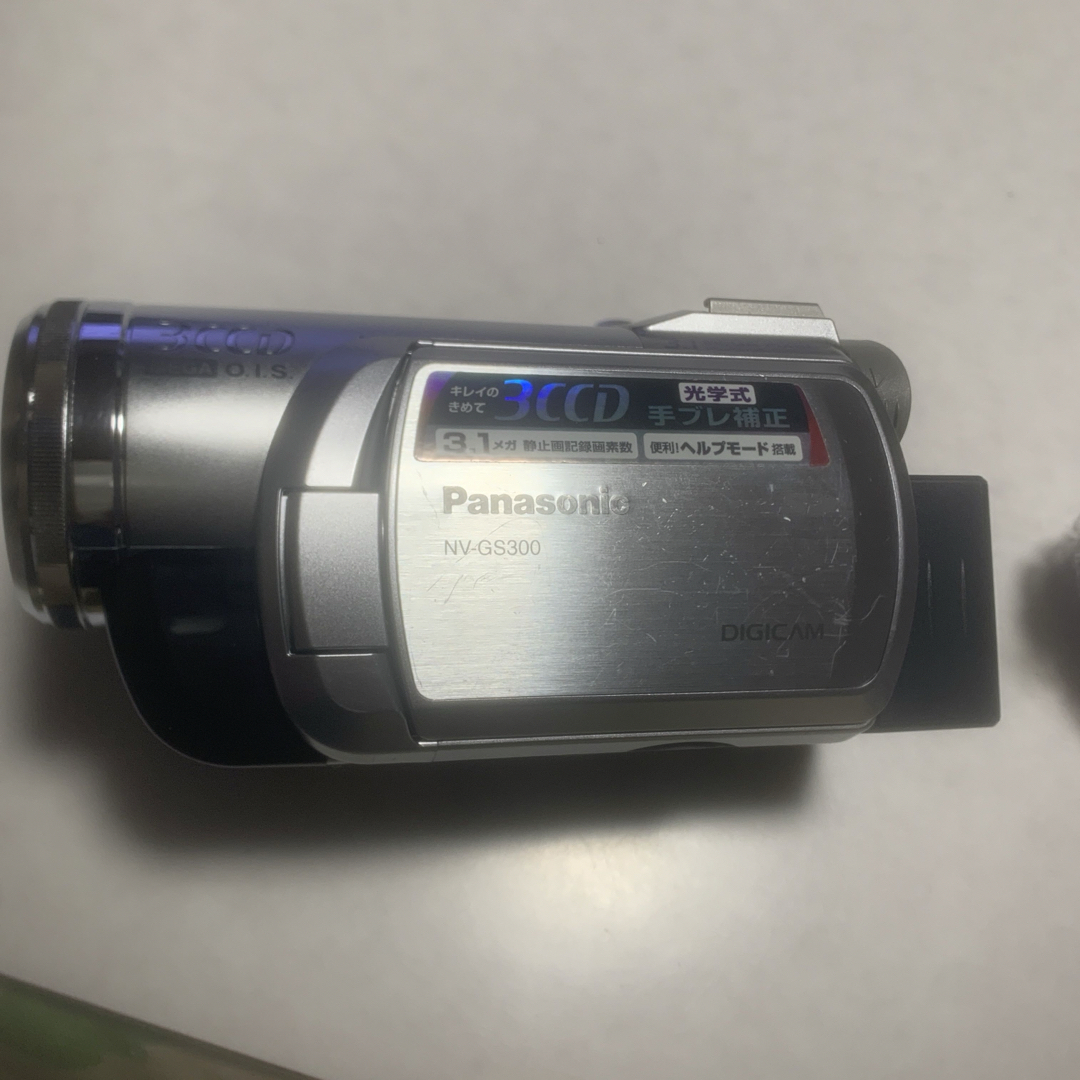 Panasonic(パナソニック)の動作品　Panasonic  miniDVビデオカメラ　NV-GS300 スマホ/家電/カメラのカメラ(ビデオカメラ)の商品写真