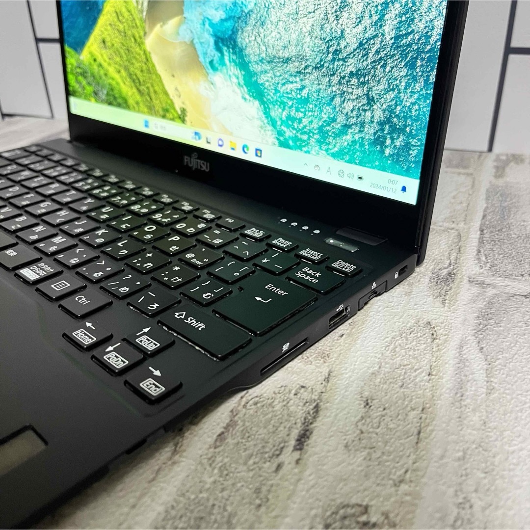 超軽量 第10世代FUJITSU LIFEBOOK U9310/D i5 超軽量 第10世代FUJITSU LIFEBOOK U9310/D i5