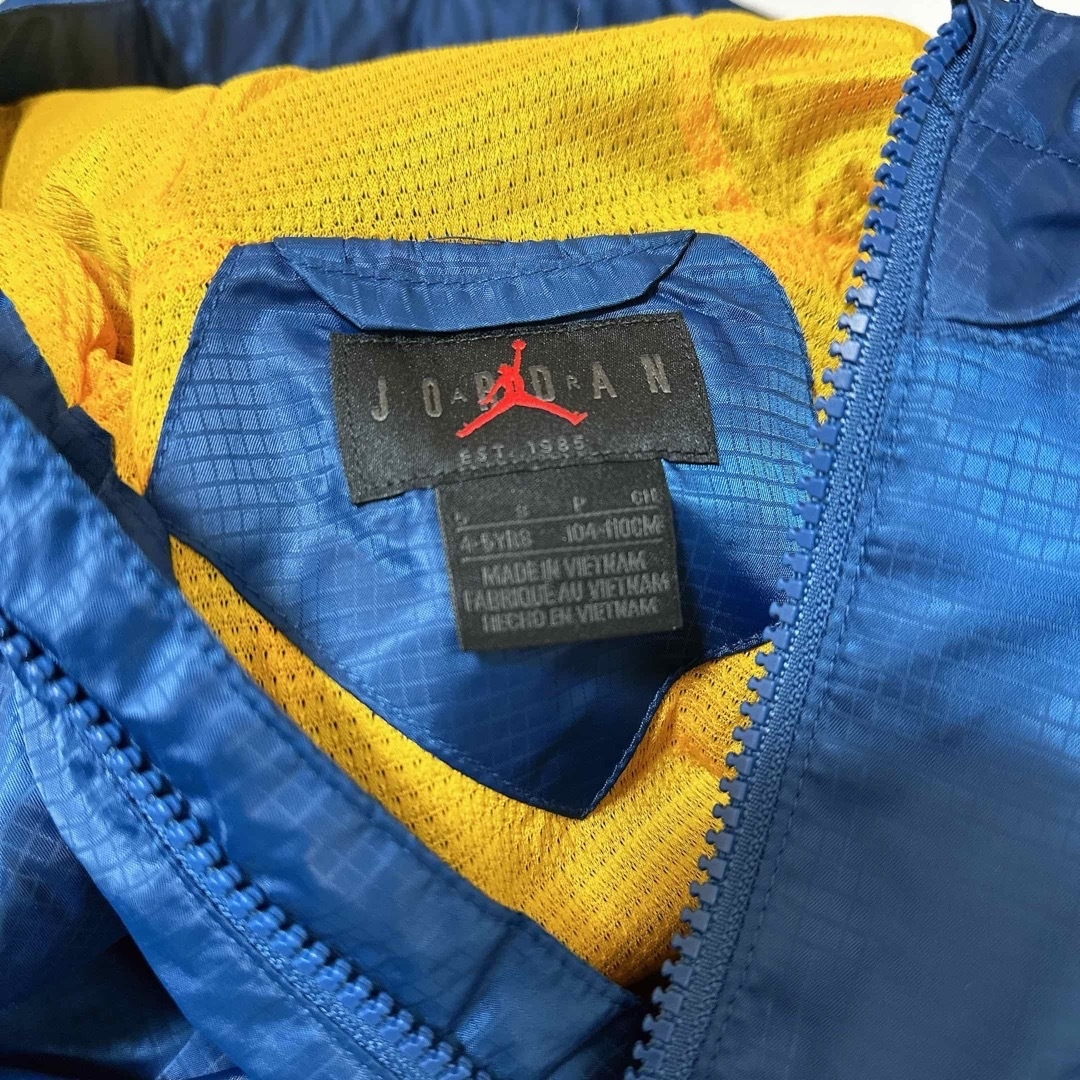 Jordan Brand（NIKE）(ジョーダン)の新品　4〜5歳　ジョーダン　ウィンドブレーカー　　NIKE 105〜110㎝ キッズ/ベビー/マタニティのキッズ服男の子用(90cm~)(ジャケット/上着)の商品写真