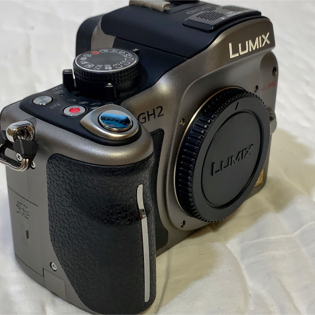 Panasonic デジタル一眼カメラ LUMIX DMC-GH2 スマホ/家電/カメラのカメラ(ミラーレス一眼)の商品写真