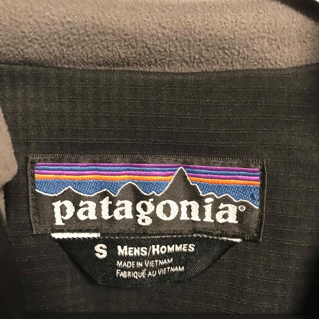 patagonia(パタゴニア)のpatagonia h2no jacket Sサイズ　ドローコード付き メンズのジャケット/アウター(マウンテンパーカー)の商品写真