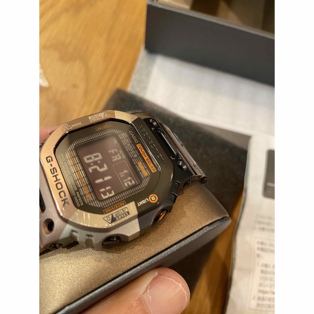 G-SHOCK(ジーショック)のCASIO G-SHOCK GMW-B5000TVB-1JR チタン　カシオ迷彩 メンズの時計(腕時計(デジタル))の商品写真