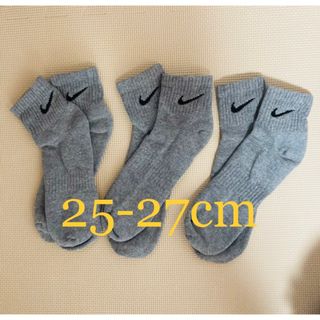 ナイキ(NIKE)のナイキ　ソックス　クウォーター　グレー　25-27(ソックス)