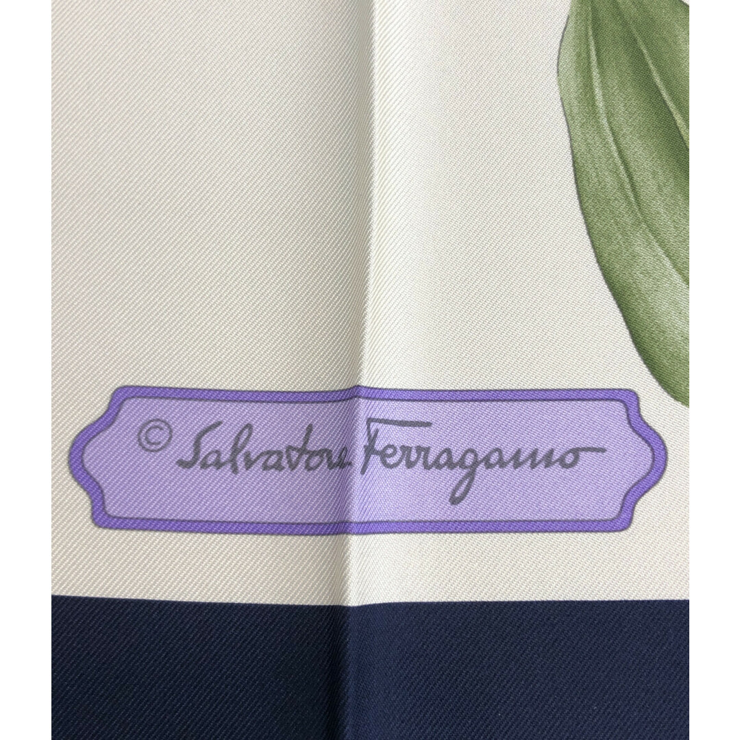 Salvatore Ferragamo(サルヴァトーレフェラガモ)のサルバトーレフェラガモ スカーフ シルク100% 花柄 レディース レディースのファッション小物(バンダナ/スカーフ)の商品写真