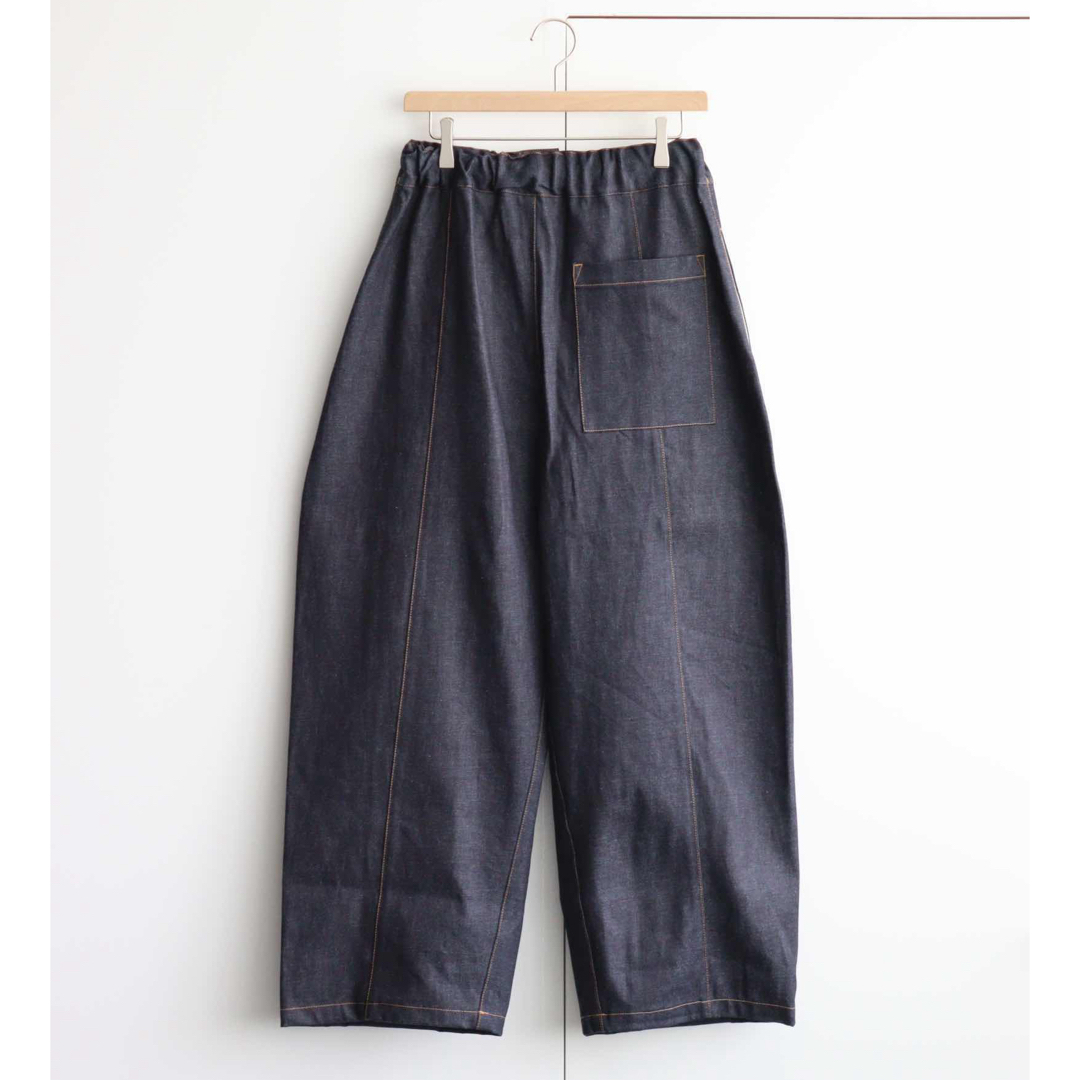 AURALEE(オーラリー)のsageNATION DENIM BOX PLEAT TROUSER 23aw メンズのパンツ(デニム/ジーンズ)の商品写真