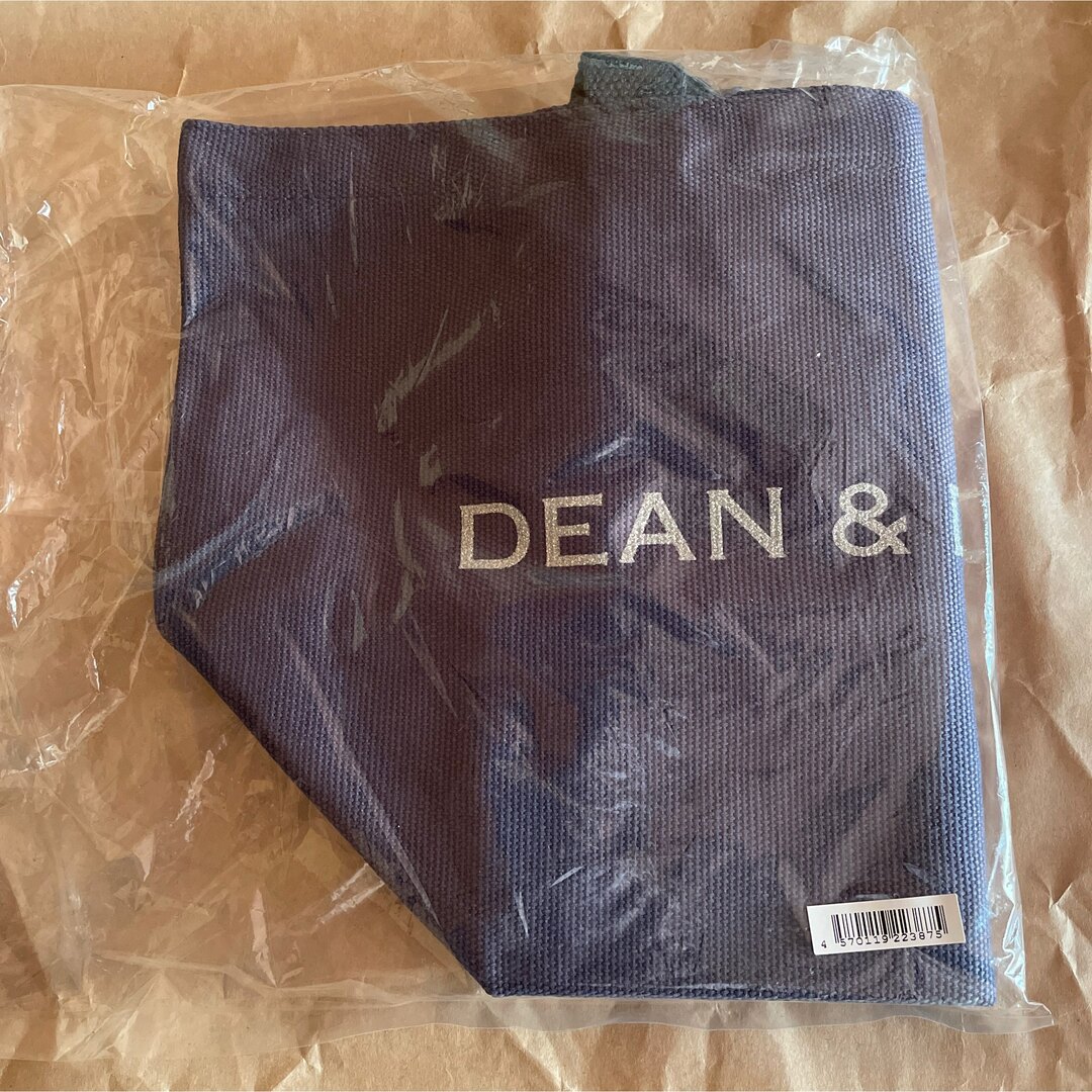 DEAN & DELUCA(ディーンアンドデルーカ)のDEAN&DELUCA チャリティートートバッグ　ブルーグレー　Sサイズ レディースのバッグ(トートバッグ)の商品写真