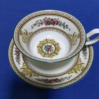 ウェッジウッド(WEDGWOOD)のウエッジウッド　ティーカップ&ソーサー１客(食器)