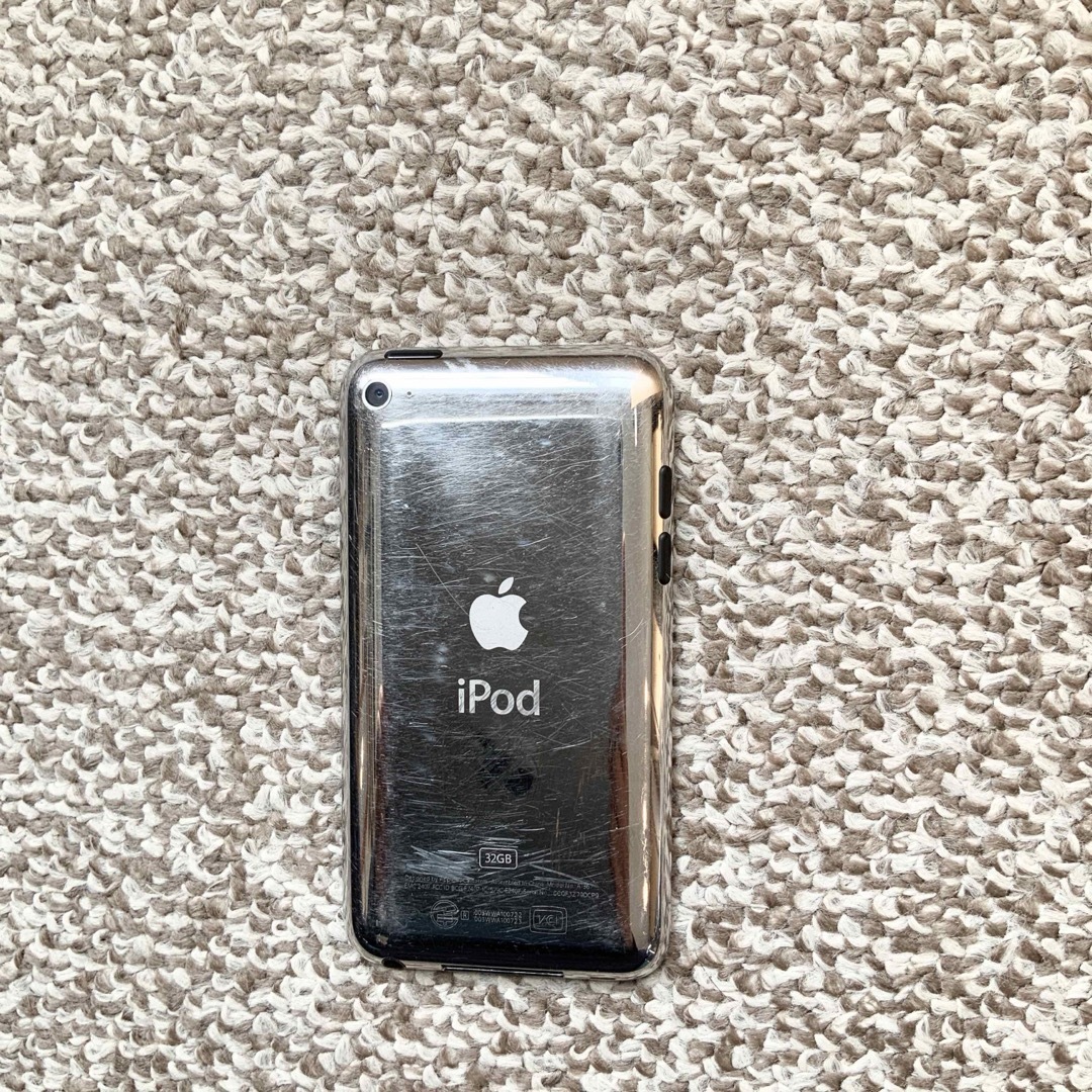 iPod touch(アイポッドタッチ)のiPod touch 4世代 32GB Appleアップル アイポッド 本体 u スマホ/家電/カメラのオーディオ機器(ポータブルプレーヤー)の商品写真