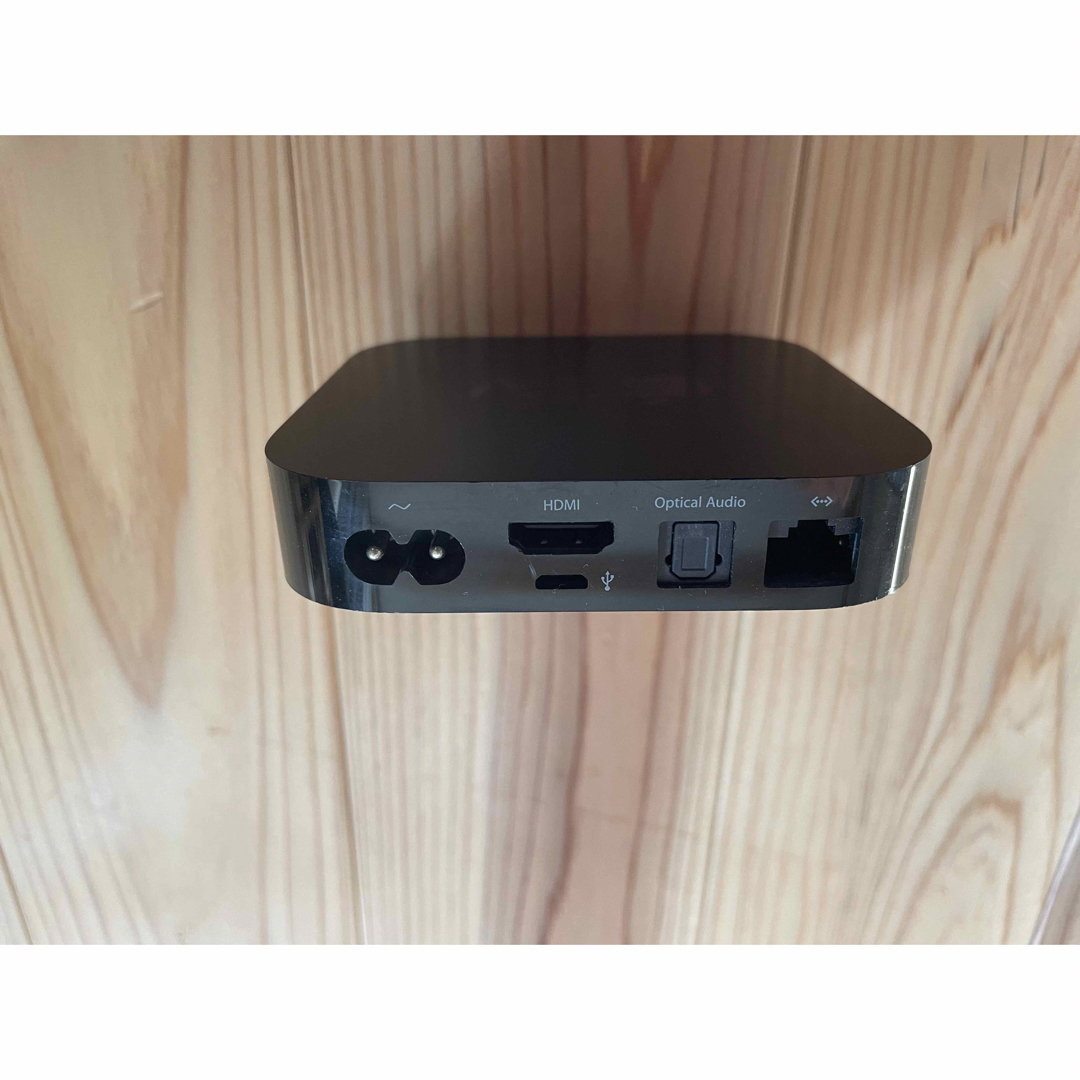 Apple(アップル)のApple ハイビジョン対応 Apple TV MD199J/A スマホ/家電/カメラのPC/タブレット(PC周辺機器)の商品写真