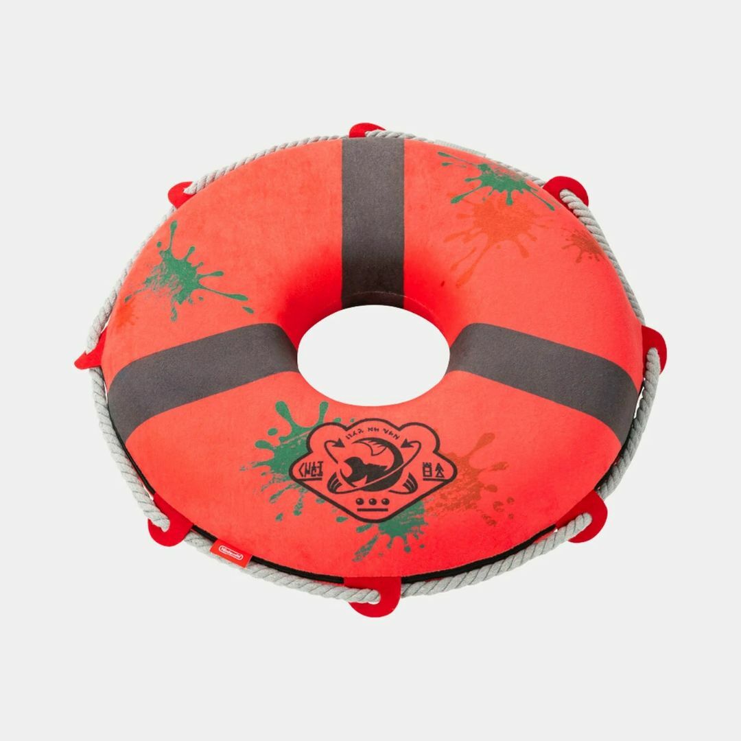 Nintendo 東京 クッション SALMON RUN Splatoon 3 エンタメ/ホビーのおもちゃ/ぬいぐるみ(キャラクターグッズ)の商品写真