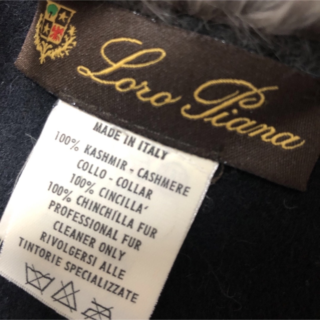 LORO PIANA(ロロピアーナ)のsale ロロピアーナ カシミヤ×チンチラ ケープコート レディースのジャケット/アウター(毛皮/ファーコート)の商品写真