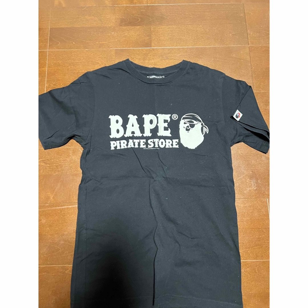 A BATHING APE(アベイシングエイプ)のA BATHING APE エイプ　パイレーツストア限定 メンズのトップス(Tシャツ/カットソー(半袖/袖なし))の商品写真