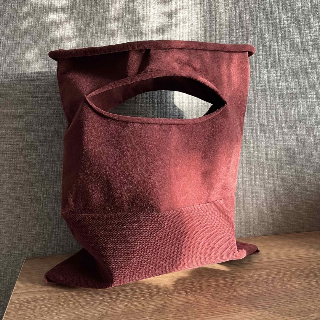 ISSEY MIYAKE(イッセイミヤケ)の美品  ISSEY MIYAKE  「KONBU」 レディースのバッグ(ハンドバッグ)の商品写真