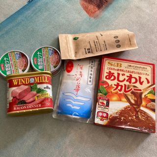 ムジルシリョウヒン(MUJI (無印良品))のスパム、ノンオイルツナ缶、レトルトカレー、黒豆茶、塩　6点セット(缶詰/瓶詰)