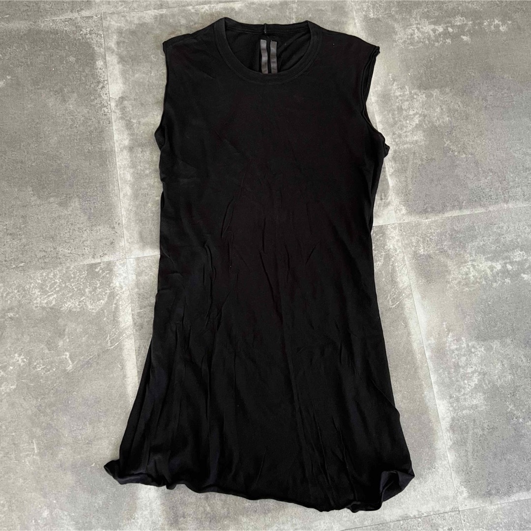 Rick Owens(リックオウエンス)のRICK OWENS ノースリーブシャツ メンズのトップス(Tシャツ/カットソー(半袖/袖なし))の商品写真