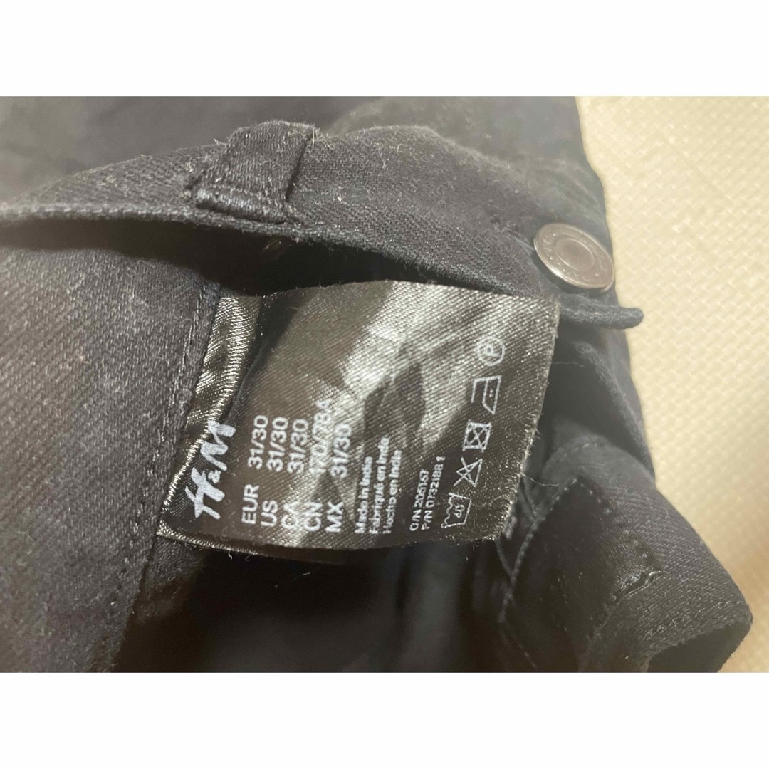 H&M(エイチアンドエム)のh&m スキニー メンズ ズボン ボトムス 黒 メンズのパンツ(デニム/ジーンズ)の商品写真