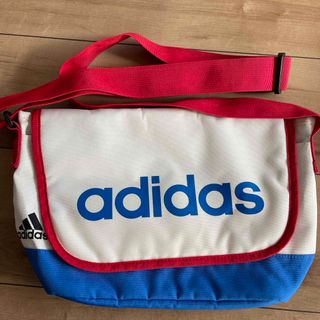 アディダス(adidas)のバッグ(外出用品)