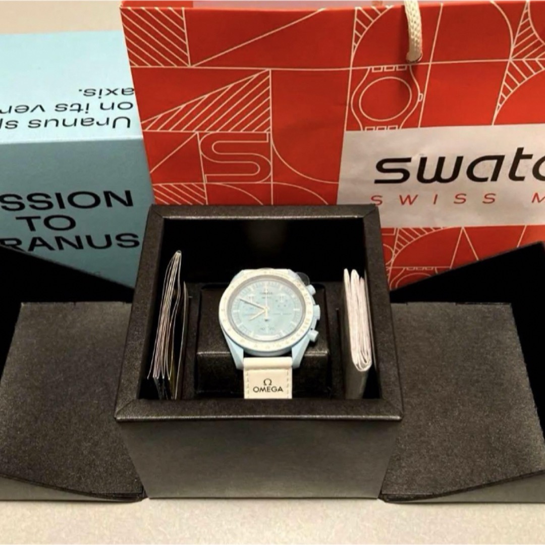 swatch(スウォッチ)の銀座店で購入✨新品✨OMEGA X SWATCH   ミッショントゥーウラナス メンズの時計(腕時計(アナログ))の商品写真