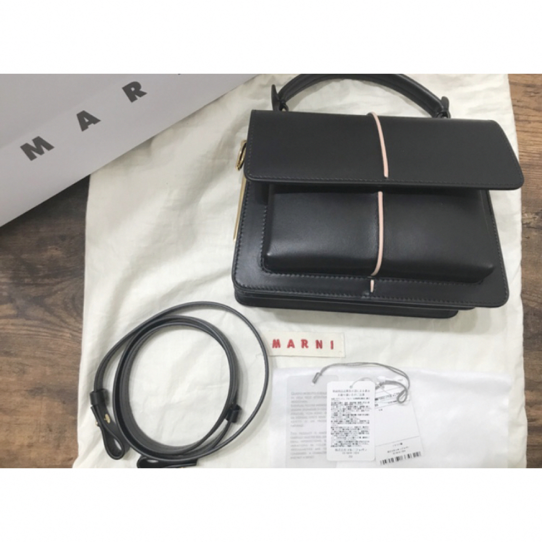 ハンドバッグMARNI マルニ　バッグ　ショルダーバッグ