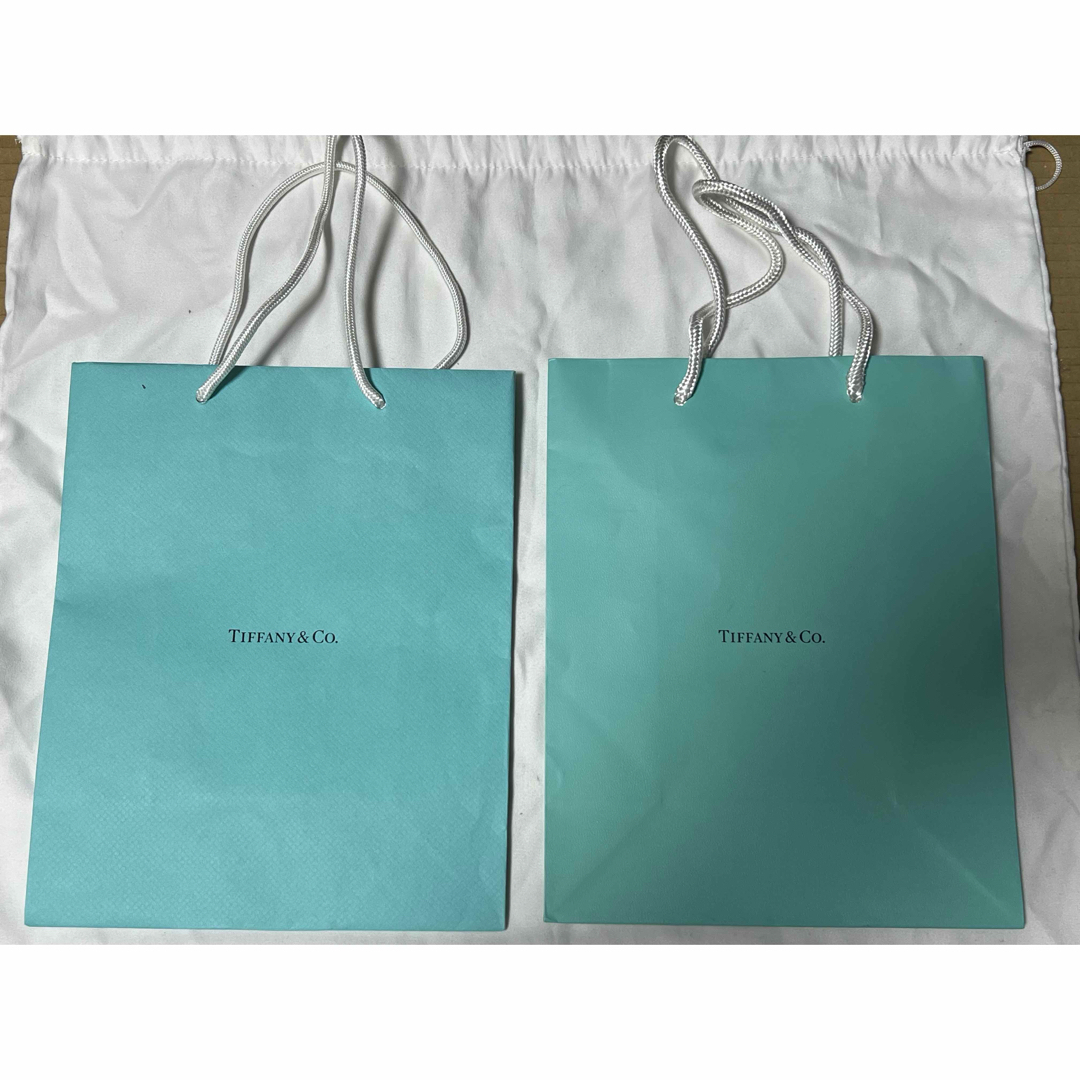 Tiffany & Co.(ティファニー)のティファニー　箱　袋　保存袋　手提袋 レディースのバッグ(ショップ袋)の商品写真