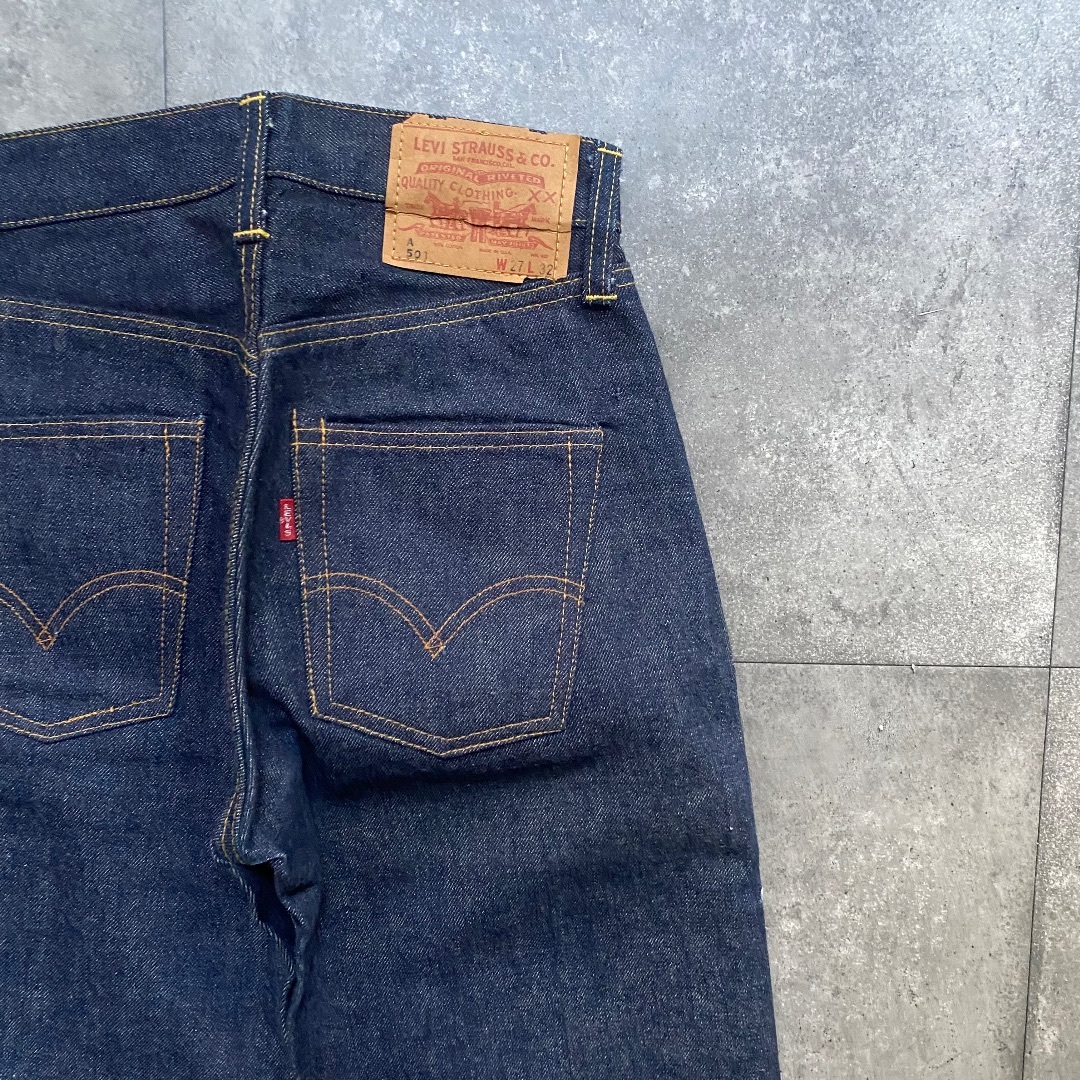 Levi's(リーバイス)の60s リーバイス501 bige Aタイプ デッドストック 27×32 メンズのパンツ(デニム/ジーンズ)の商品写真