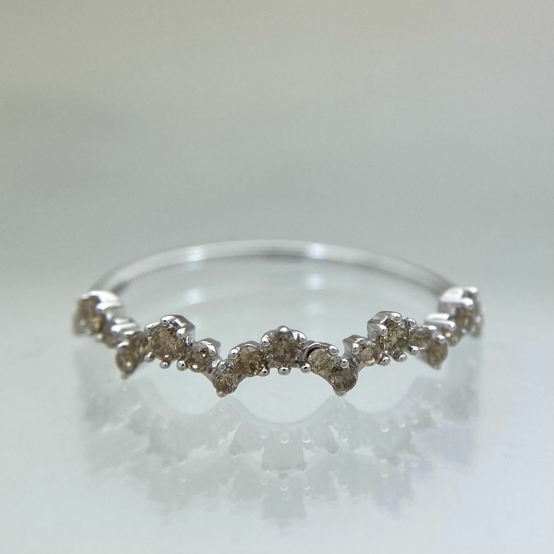 新品 シャンパンカラー ダイヤモンド リング 0.20ct K18WG レディースのアクセサリー(リング(指輪))の商品写真