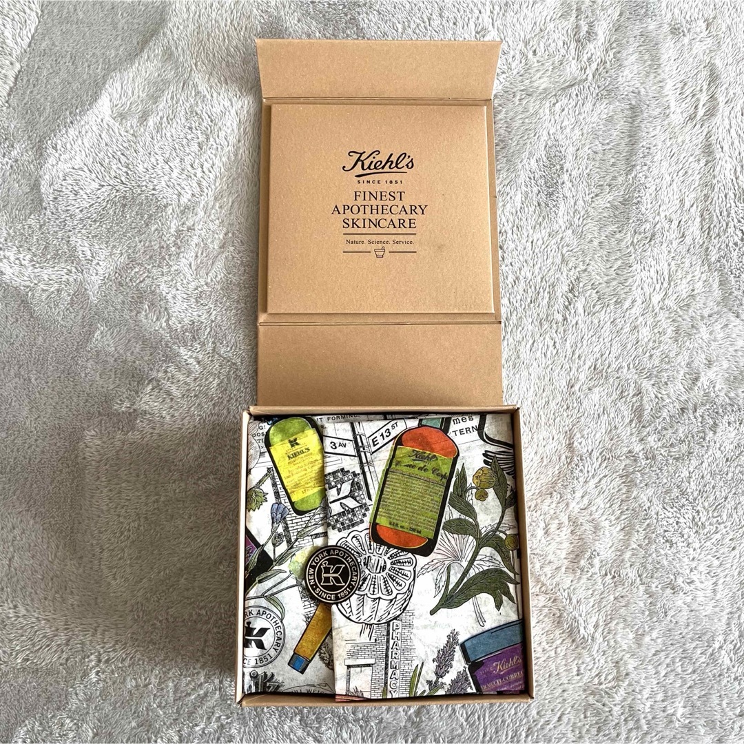 Kiehl's(キールズ)のKiehl's(キールズ) / ボックス インテリア/住まい/日用品のオフィス用品(ラッピング/包装)の商品写真