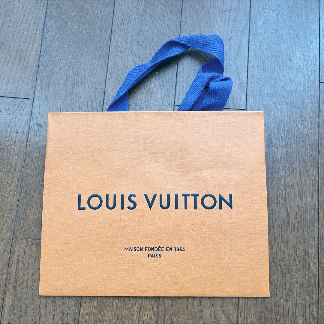 LOUIS VUITTON(ルイヴィトン)のルイヴィトン 紙袋3枚 レディースのバッグ(ショップ袋)の商品写真