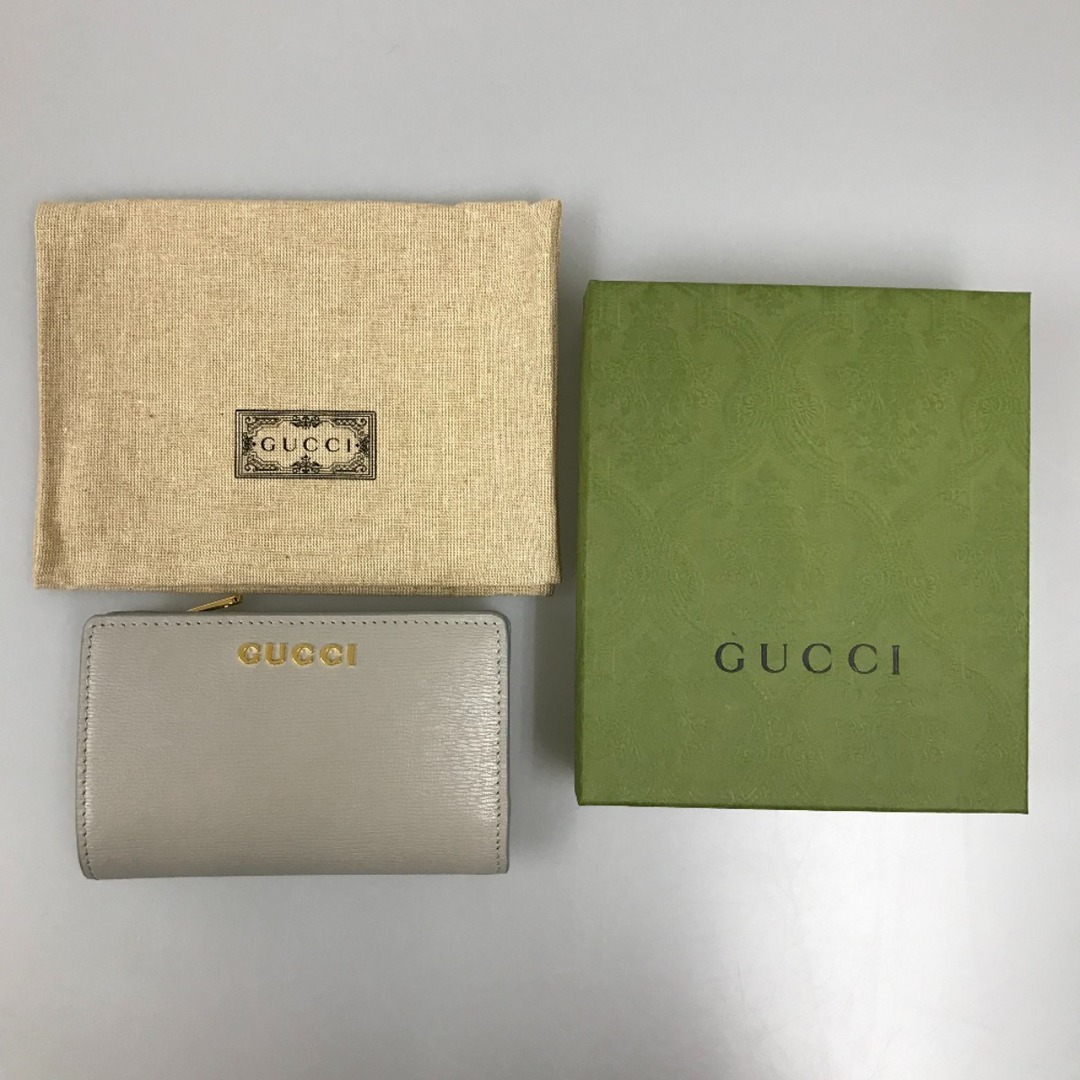 Gucci(グッチ)の##GUCCI グッチ 2つ折り財布 スクリプト ジップアラウンドウォレット 772640 ライトグレー ハンドメイドのファッション小物(財布)の商品写真