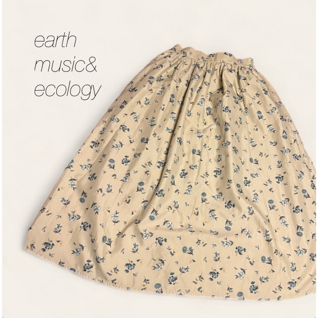 earth music & ecology(アースミュージックアンドエコロジー)のearth music&ecology フラワーカラースカート 花柄 大人可愛い レディースのスカート(ひざ丈スカート)の商品写真