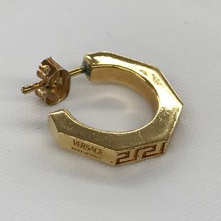 ヴェルサーチ(VERSACE)の『USED』 メタル VERSACE グレカオクタゴン　フープ ピアス【中古】(ピアス(片耳用))